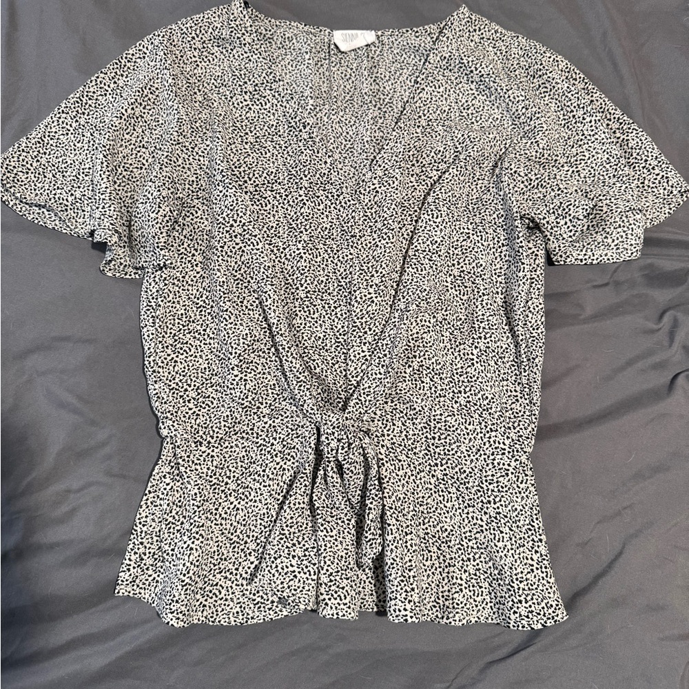 Sienna Sky Black and White Flutter Sleeve Peplum Blouse